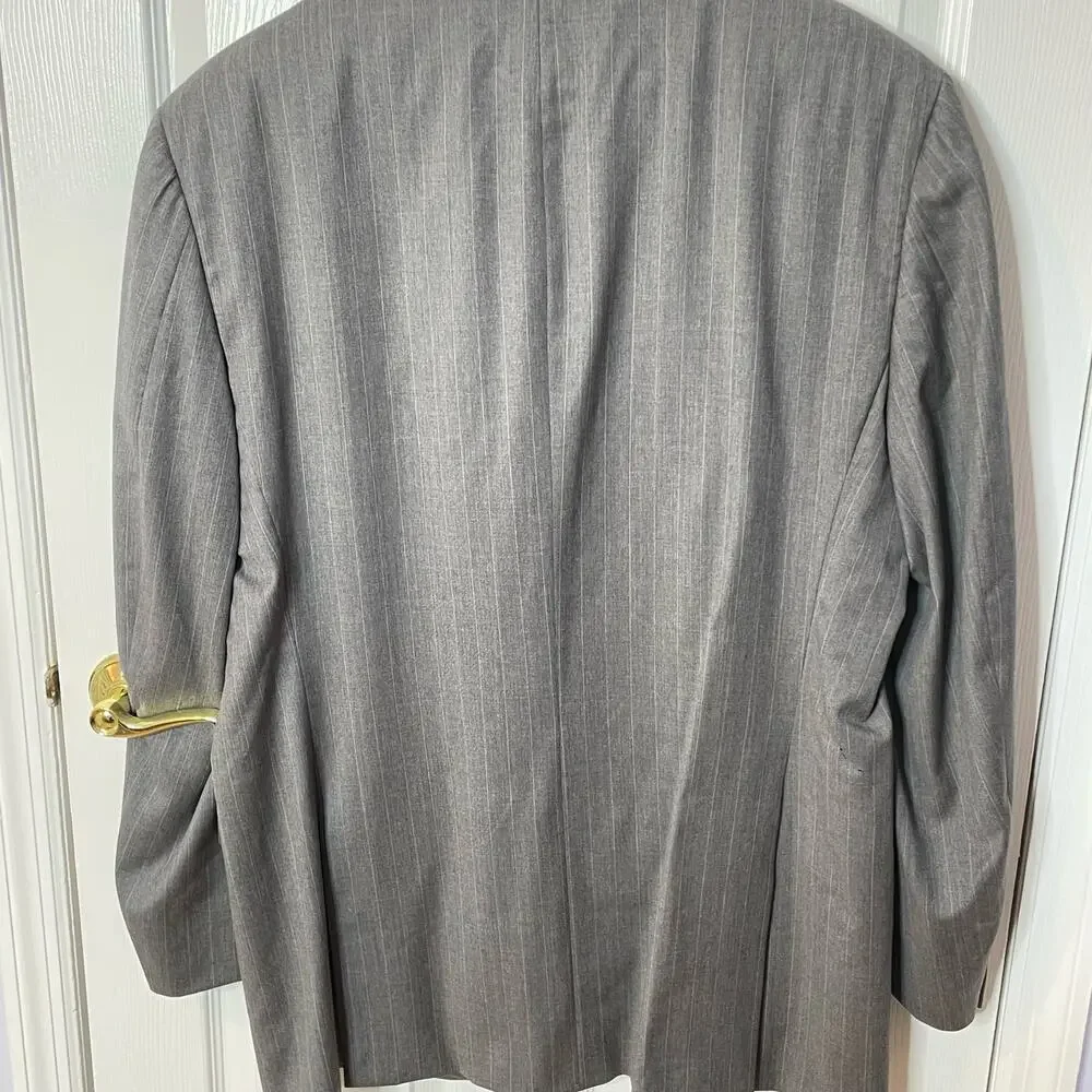 Burberry men's suit gray pinstripe wool 46L coat/38 pants